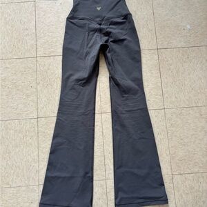 Aritzia tna flare leggings